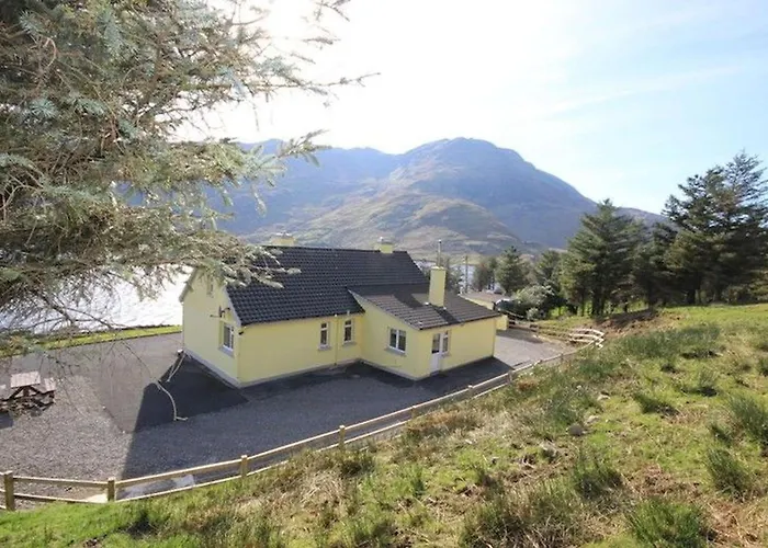 Lough Fee Renvyle * Renvyle